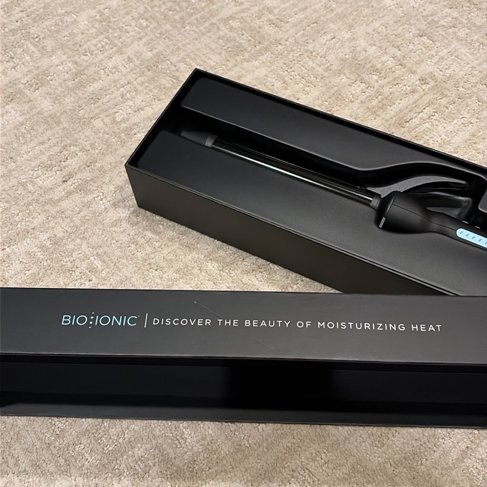 Bio Ionic 1" Pro Curling Iron - Black - Picture 3 of 6
